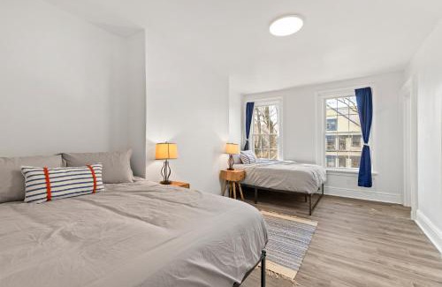 East Rock Apartment | Orange Oasis in the Heart of East Rock with FREE parking near DT and Yale