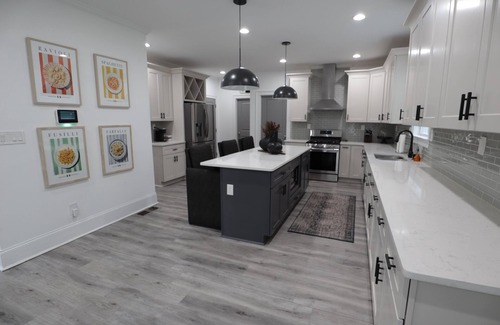 Church Street House | Orange on Knighton~Tranquil 4-bedroom house close to Hartsfield-Jackson Airport