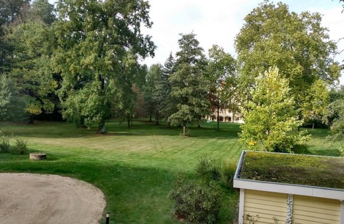 Vierkirchen Apartment | Orangery in Arnsdorf Castle Park - Holiday home