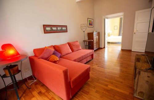 Mergellina Apartment | Orazio on the castle by Dimorra