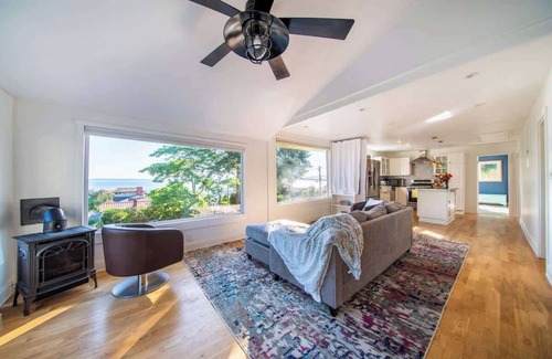 Richmond Beach Apartment | Orca Haven ~ 2BR w/Scenic Views in Richmond Beach