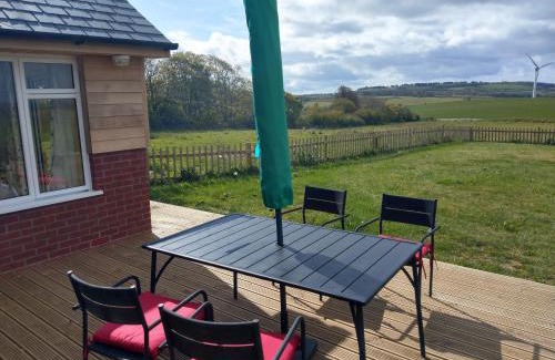 Liskeard House | Orchard Chalet