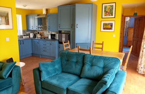 Liskeard House | Orchard Chalet