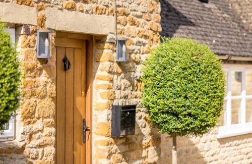 Moreton-in-Marsh House | Orchard House