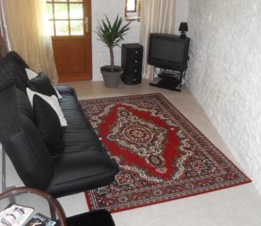 Couesmes-Vauce House | Orchard View Gite