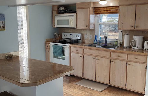 Oriental Cottage | Oriental Waterfront Cottage on Broad Creek!