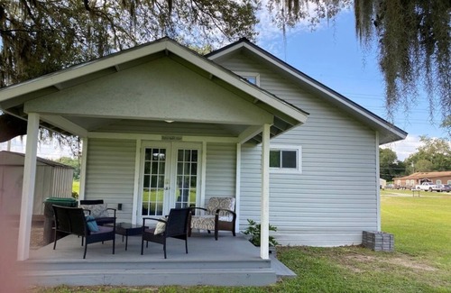 Plymouth House | Orlando area attractions cozy complete studio