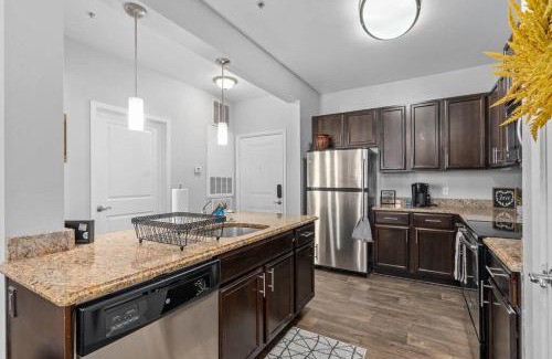 Ocoee Apartment | Orlando Oasis: Modern 4BD Balcony+Lake View+Pool