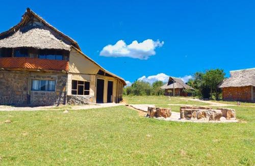 Maasai Mara Resort | Orng'atuny Mara King Camp