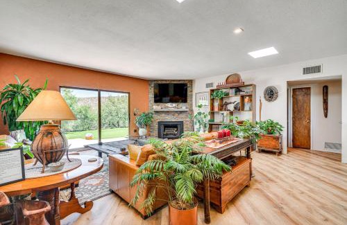 Oro Valley House | Oro Valley Retreat with Pool and Breathtaking Views!