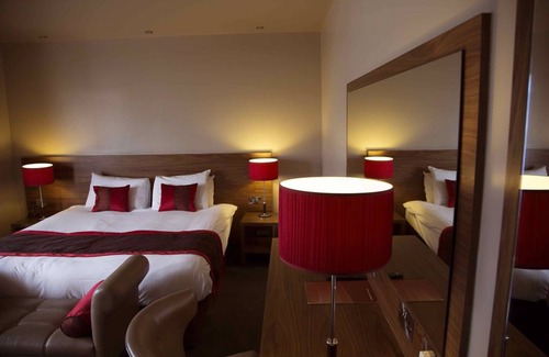 South Queensferry Hotel | Orocco Pier