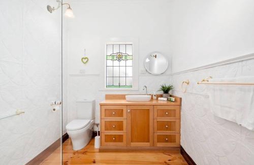 Rippleside House | Orontes Cottage - Geelong Rippleside Retreat