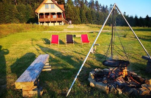 Rabe House | Osada na Granicy - Domki w Bieszczadach
