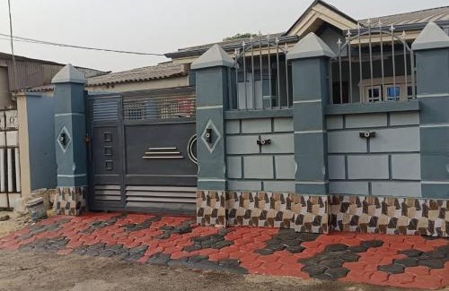 Alimosho Apartment | Oseiwe Condo