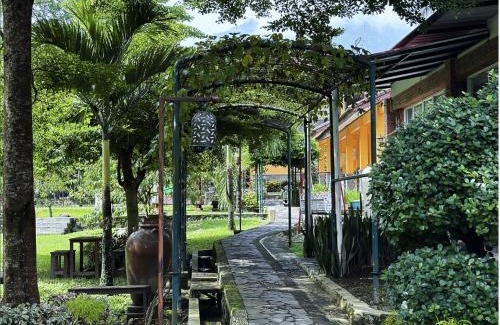 Karawang House | Osfa Villa