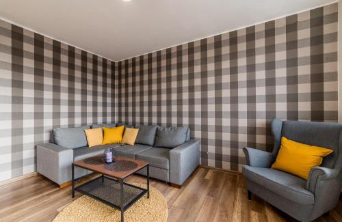 Stare Miasto District Apartment | Osiedle Batorego Spacious Apartment