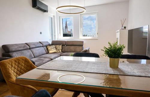 Osijek Apartment | OSIJEK SPACE CENTAR - self check in, free private parking