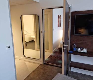 Blagnac Hotel | OSKO Hôtel Toulouse Aéroport