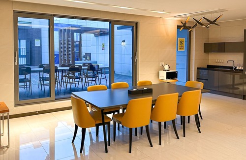 Yeongi-gun Hotel | Osong H Hotel Sejong City