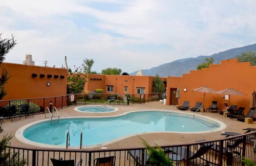 Okanagan-Similkameen Condo | Osoyoos Lakeside 2 BDRM Condo!