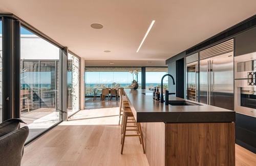 Peregian Beach House | Osprey - A luxurious sunrise to start your day