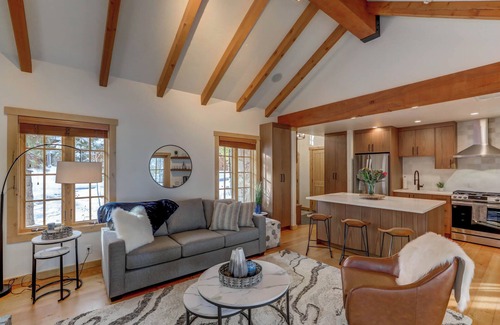 Tamarack Cottage | Osprey View @ Tamarack Resort | Modern Golf Course Ski In/Out Cottage Near Village | Pet Friendly