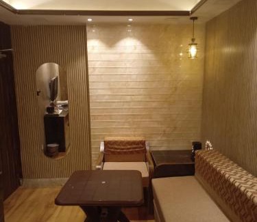 Park Street Apartment | Ostro Inn Studio Apartment