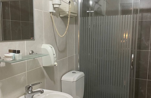 Rize Hotel | Otel Yalta