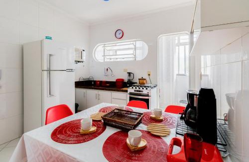 Tombo Apartment | Otimo apto c WiFi a 700m da Praia do Tombo-Guaruja