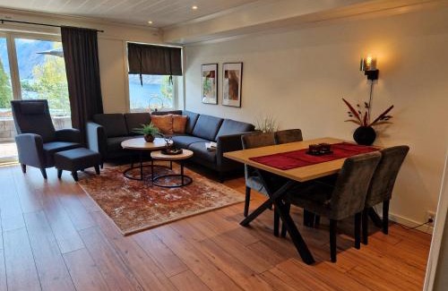 Aurland Apartment | Otnes Fjordside