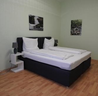 Ballenstedt Apartment | Otto der Reiche