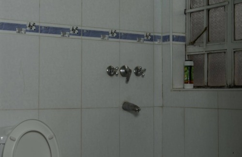 Nairobi House | Our beautiful comfortable 8bedroom house with nice fixtures and cool air vomfot