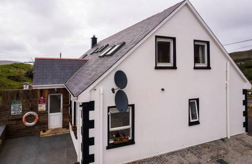 Glencolmcille House | Our Cosy Wee Nest in Irelands North West