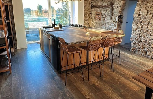 Maisdon-sur-Sevre House | Our favorite house-Pont Caffino-Pretty farmhouse in the middle of the Nantes vineyards