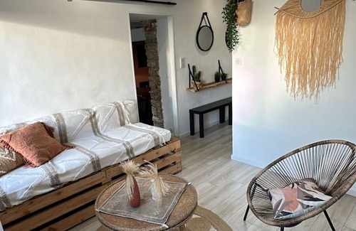 Maisdon-sur-Sevre House | Our favorite house-Pont Caffino-Pretty farmhouse in the middle of the Nantes vineyards