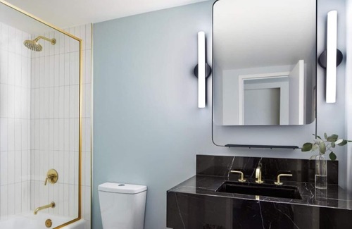Fisherman's Wharf House | Our guestrooms are bright and cheerful, pops of jewel-toned fabrics and stylish!