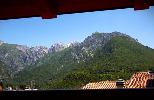 Mandello del Lario House | Our Happy Place Detached vacation home with garden