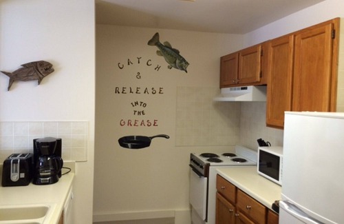 Anchorville Apartment | Our Starboard Cabin is clean & comfy & comes with boat slip & trailer parking!