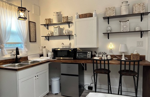 Matthews Apartment | Our studio is very well located in Matthews, just 10 minutes from Charlotte.