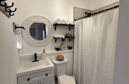 Matthews Apartment | Our studio is very well located in Matthews, just 10 minutes from Charlotte.