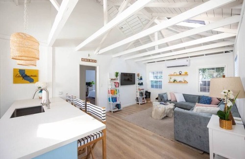 Venice House | Our Venice Beach Bungalow by Colby & Conrad
