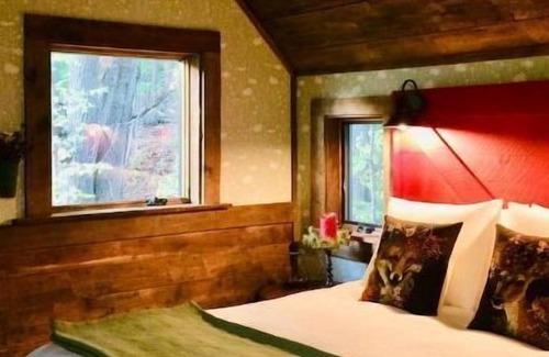 Argyle House | Out On A Limb - A Magical Treehouse Experience