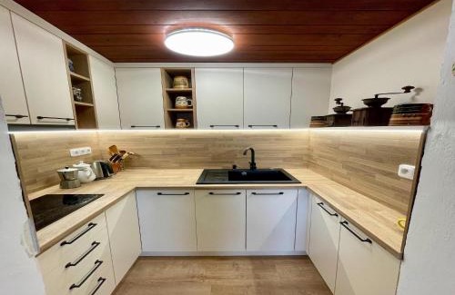 Slabce House | Outdoor Adventure & Relaxation
