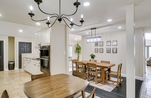 Midland House | Outdoor Entertainment Area: Spacious Midland Home!