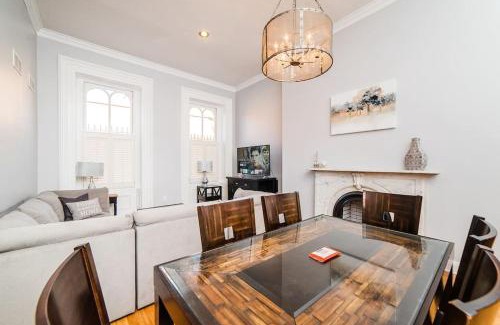 Manchester Apartment | Outdoor Space - Parking - 1st Floor - Walkable