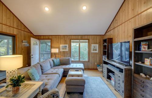 Southern Shores House | Outer Banks Retreat - Walk to Beach!