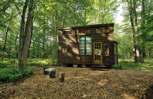 Woodridge RV Rental | Outlier Inn Tiny House 3 on Farm Upstate Catskills