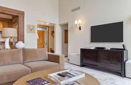 Teton Pines Condo | Outpost: Prospector at Teton Pines