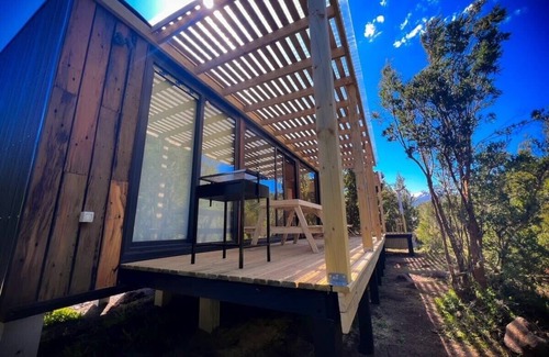 Lenca Cabin | OUTSCAPE | Cabaña Familiar En Lago Chapo con Hot Tub