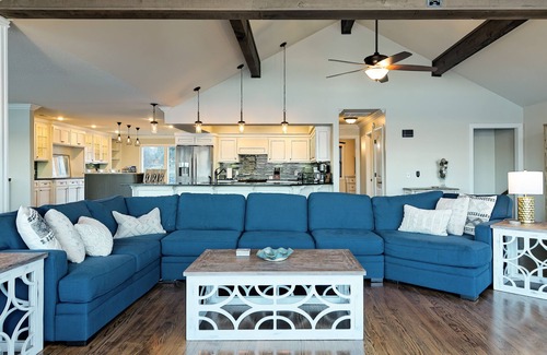 Beaver Shores House | Outstanding View Lake Access Spacious Lakehouse